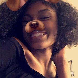 Meet your Posher, Cameile